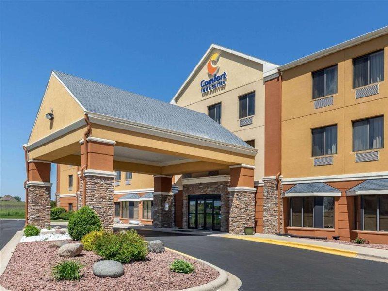 Comfort Inn & Suites Kenosha-Pleasant Prairie Екстериор снимка