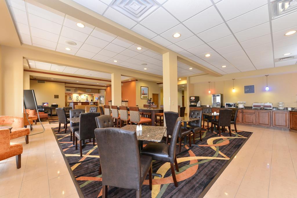 Comfort Inn & Suites Kenosha-Pleasant Prairie Екстериор снимка