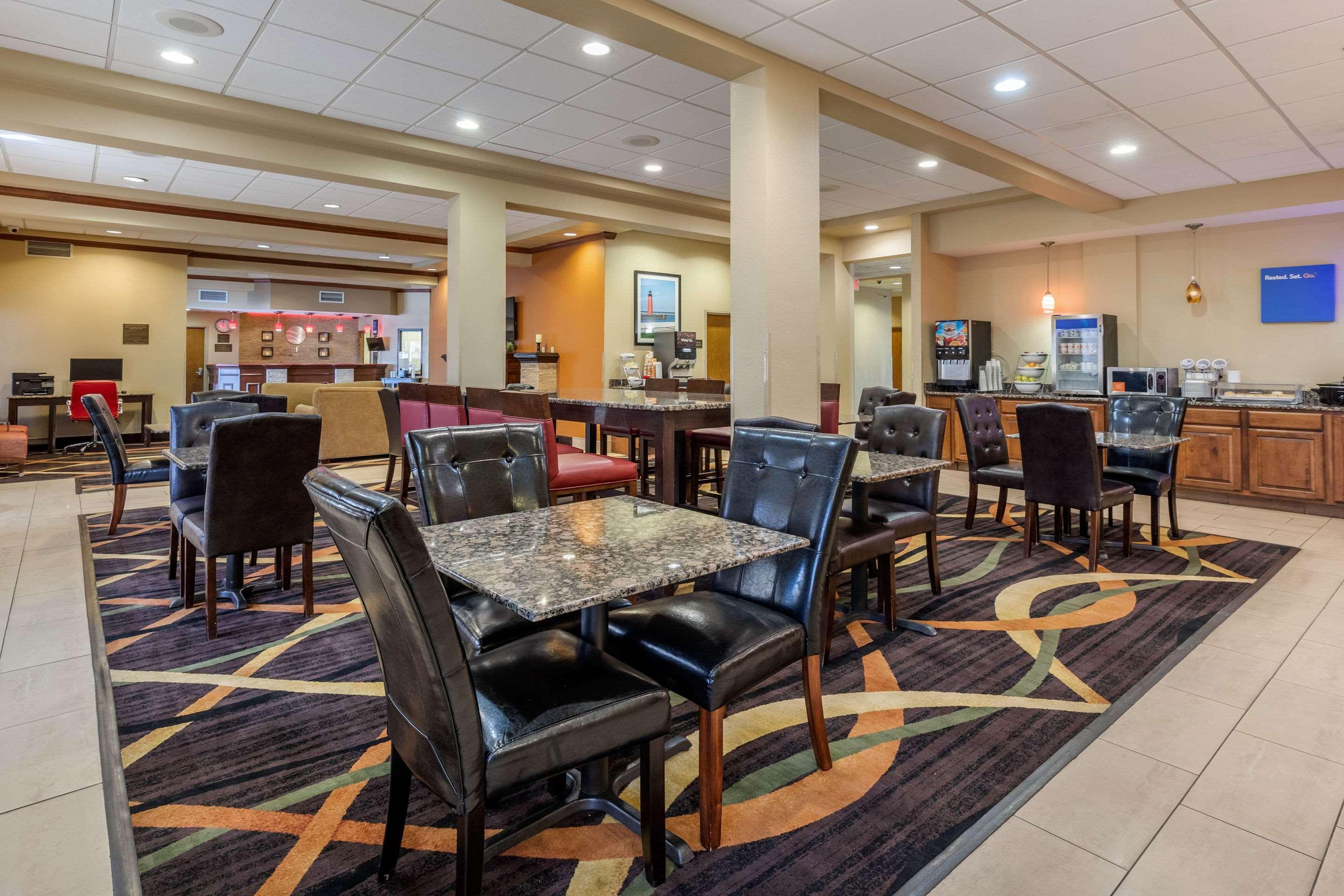 Comfort Inn & Suites Kenosha-Pleasant Prairie Екстериор снимка